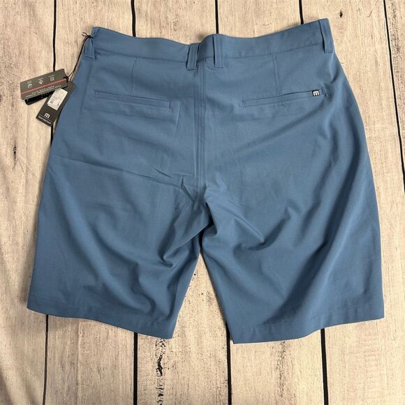 Travis Mathew Men's Golf Shorts Blue Size 34 Casual  Dressy spring summer NWT - Picture 2 of 6